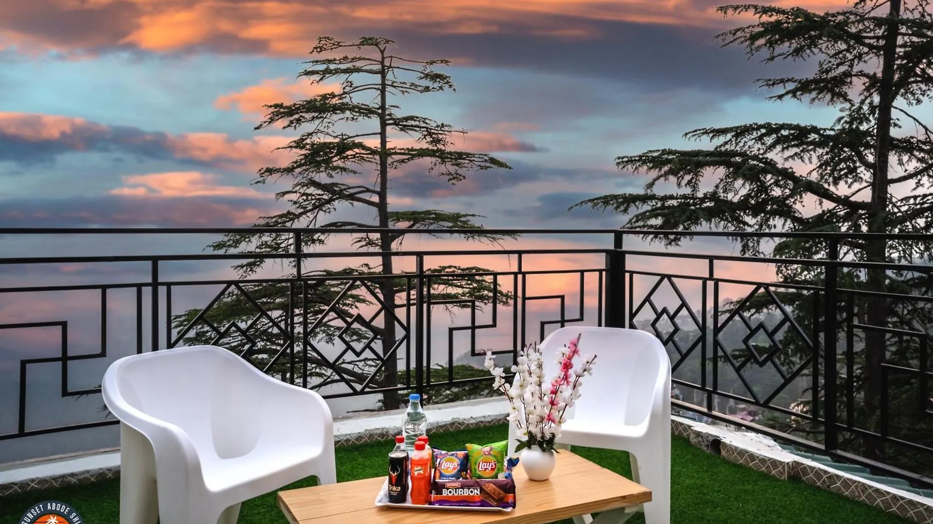 The Sunset Abode 4Br With Valley Views Shimla Apartment