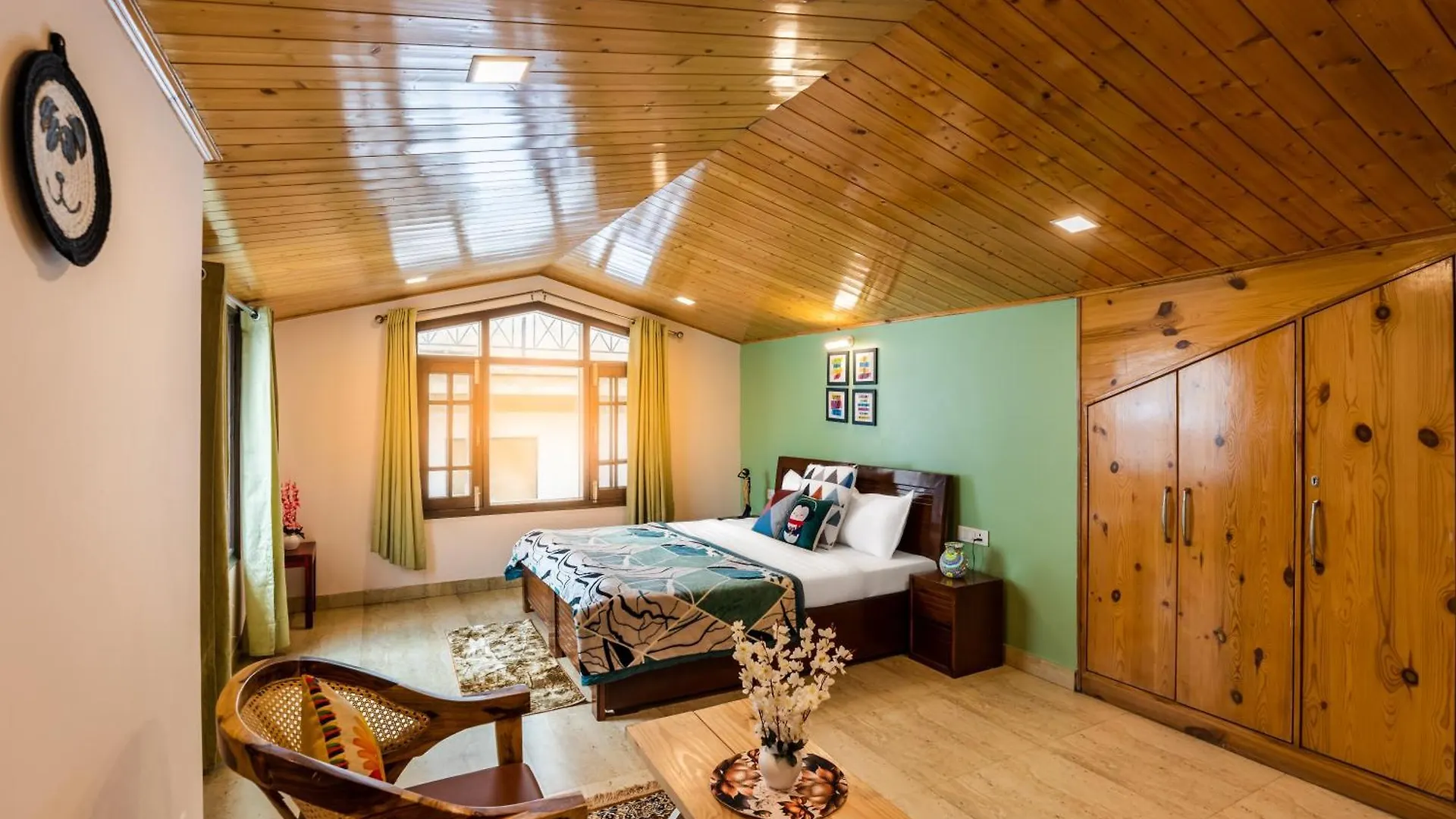 The Sunset Abode 4Br With Valley Views Shimla Apartment