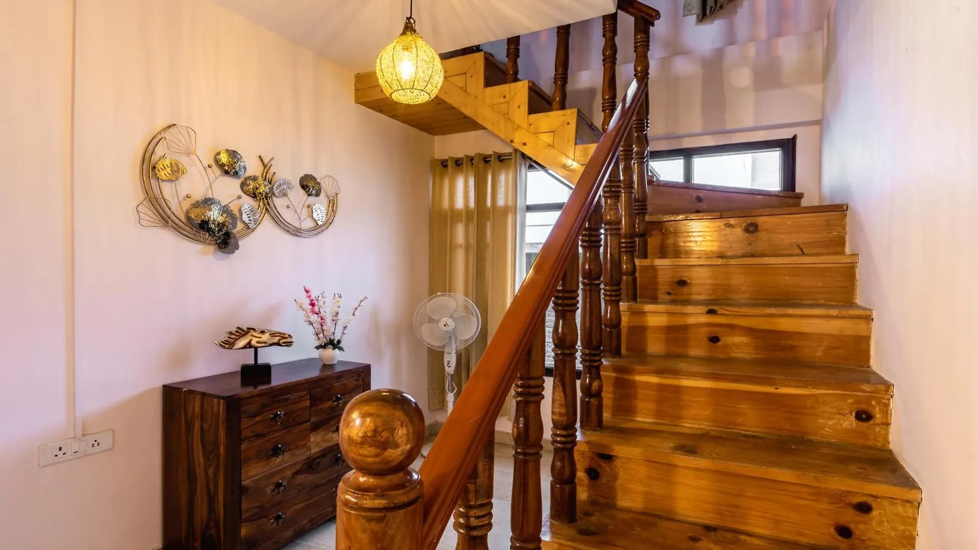 The Sunset Abode 4Br With Valley Views Shimla Apartment